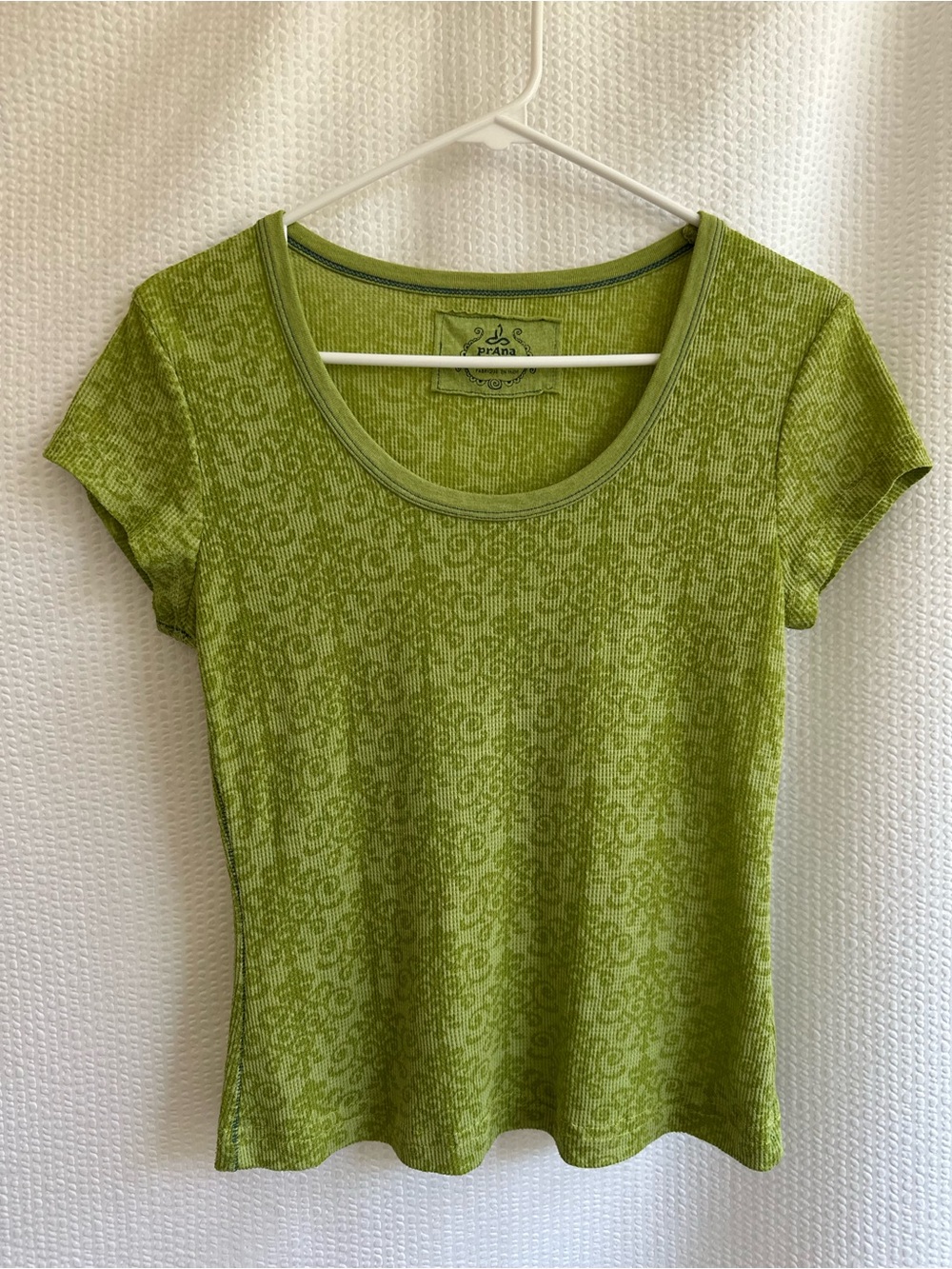 PRANA Vintage Green Floral Print Ribbed Short Sleeve Scoop Neck Top Size Medium
